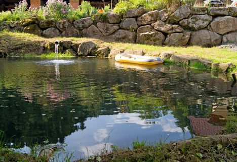 Den kleinen Schlauchsee kann man von der Wohnung aus sehen